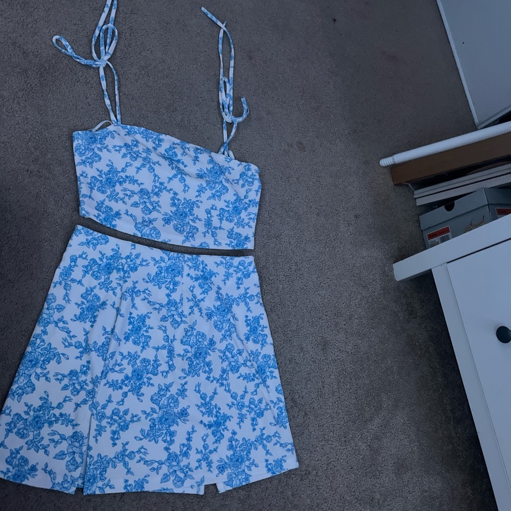 SHEIN Blue and White Floral Two Piece Set